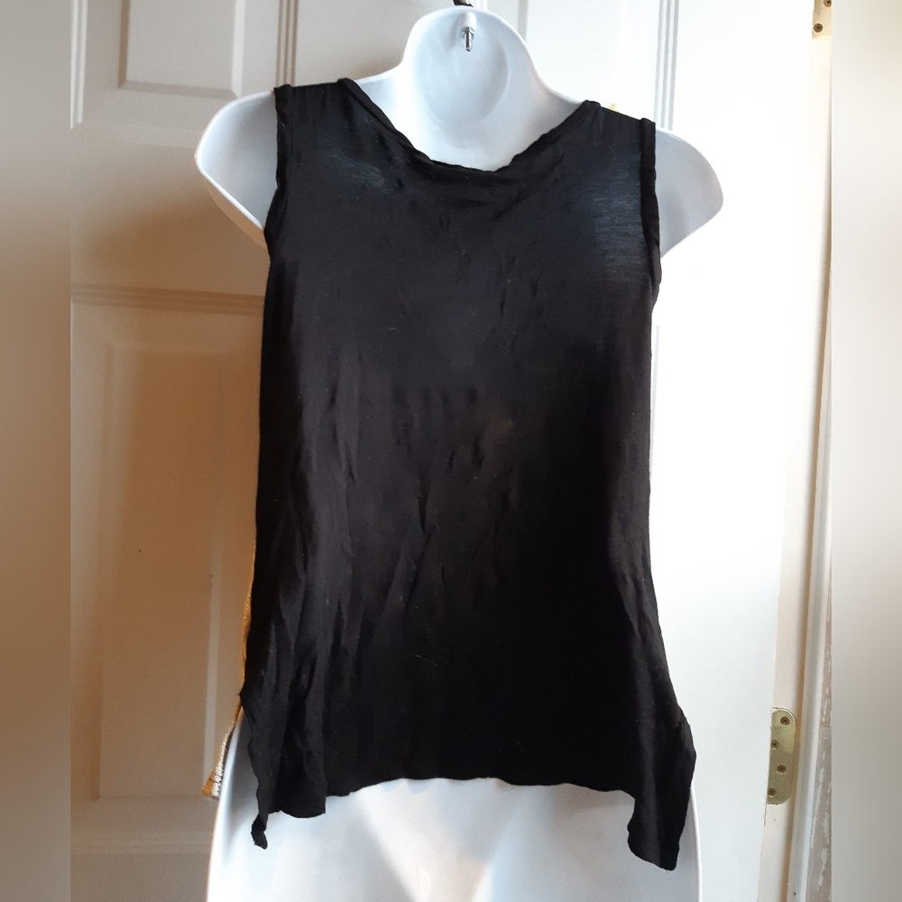 Skull Tank - Picture 5 of 13